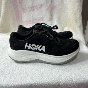 HOKA WOMEN RINCON 4
RUNNING SHOES SZ 6.5